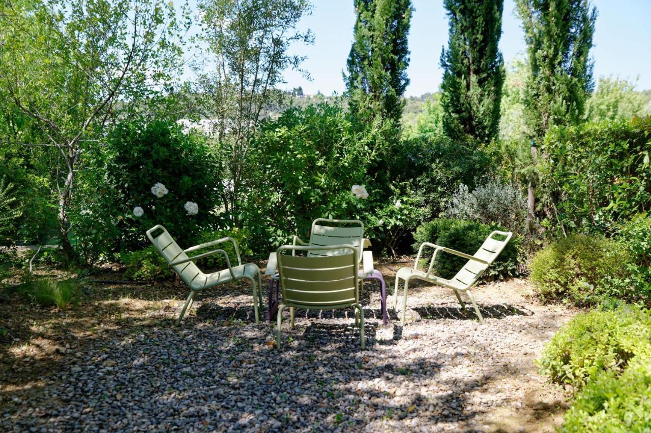 Private Furnished Apartment With All Comfort Has A Garden In A Green Space Meyreuil Extérieur photo
